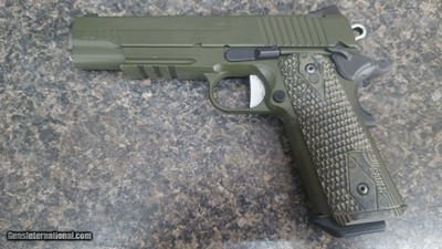 SIG SAUER 1911 .45 ACP