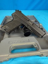 HECKLER & KOCH USP .40 S&W - 3 of 3