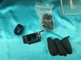 SMITH & WESSON RESPONSE CARBINE 9MM LUGER (9X19 PARA) - 2 of 3