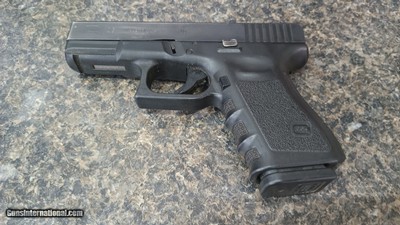 GLOCK 23 .40 CALIBER