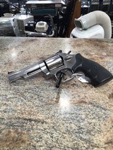 SMITH & WESSON 66-6 .38 SPECIAL/.357 MAGNUM - 1 of 3