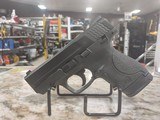 SMITH & WESSON M&P 9 SHIELD 9MM LUGER (9x19 PARA) - 2 of 3