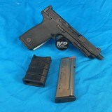 SMITH & WESSON M&P 5.7 NO MANUAL SAFETY 5.7X28MM - 1 of 3
