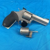 TAURUS 992 TRACKER .22 LR/.22 WMR - 1 of 3