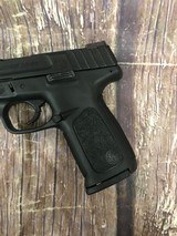 SMITH & WESSON SD40 Self-Defense w/ Fiber Optic Sights .40 S&W - 2 of 3