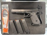 GLOCK G17L GEN 5 MOS 9MM LUGER (9x19 PARA) - 1 of 3