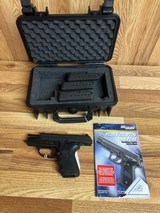 SIG SAUER P239 .40 S&W