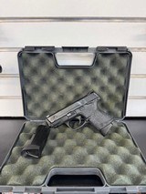 SMITH & WESSON M&P40C .40 S&W - 1 of 3