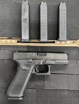 GLOCK 45 9MM LUGER (9x19 PARA) - 1 of 3