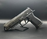 SIG SAUER P320 9MM LUGER (9x19 PARA) - 1 of 3
