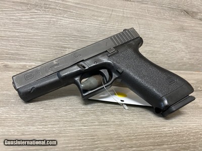 GLOCK 17 9MM LUGER (9x19 PARA)