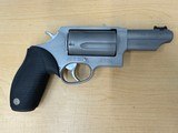 TAURUS JUDGE .45lc / .410 - 2 of 3