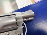 SMITH & WESSON 642 LADYSMITH .38 SPL - 2 of 3