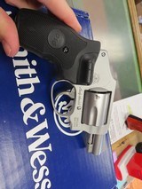 SMITH & WESSON 642 LADYSMITH .38 SPL - 1 of 3