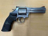 SMITH & WESSON 686-5 .357 MAG - 2 of 3