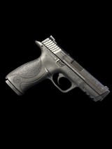 SMITH & WESSON M&P 40 .40 S&W - 3 of 3