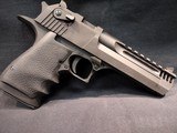 MAGNUM RESEARCH DESERT EAGLE
L5 .357 MAG - 3 of 3