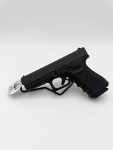 GLOCK 23 .40 S&W - 1 of 3