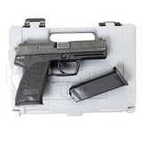 HECKLER & KOCH USP .40 S&W - 3 of 3