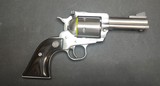RUGER NEW MODEL SUPER BLACKHAWK .44 MAGNUM - 1 of 3