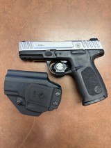 SMITH & WESSON SD9 2.0 9MM LUGER (9x19 PARA) - 1 of 3