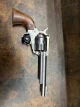 RUGER NEW MODEL BLACKHAWK .357 MAG - 1 of 3