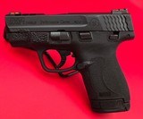 SMITH & WESSON Performance Center M&P9 Shield M2.0 Every Day Carry Kit 9MM LUGER (9X19 PARA) - 2 of 3