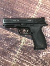 SMITH & WESSON M&P 40 DKPD Trade In .40 S&W - 2 of 3