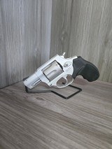 TAURUS 856 UL .38 SPL - 2 of 3