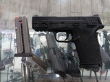 SMITH & WESSON M&P9 SHIELD EZ M2.0 9MM LUGER (9x19 PARA) - 1 of 3