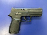 SIG SAUER P250 9MM LUGER (9x19 PARA)