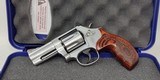 SMITH & WESSON 686 PLUS DELUXE .357 MAG - 1 of 3