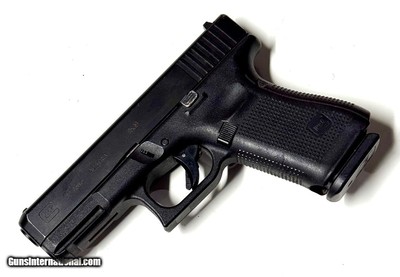 GLOCK G19 GEN 5
9MM LUGER (9x19 PARA)