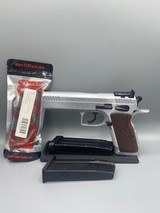 EAA WITNESS ELITE STOCK 2 10MM - 1 of 3