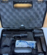 BERETTA APX A1 COMPACT 9MM LUGER (9X19 PARA) - 1 of 3