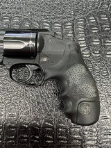 SMITH & WESSON BODYGUARD
.38 SPL - 3 of 3