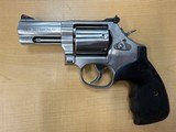 SMITH & WESSON 686 PLUS 3-5-7 MAGNUM SERIES .357 MAG - 2 of 3