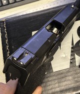 SMITH & WESSON M&P M2.0 4" COMPACT THUMB SAFETY .40 S&W - 3 of 3