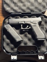 GLOCK G17 GEN 4 9MM LUGER (9x19 PARA) - 2 of 3