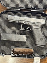 GLOCK 17 Gen 3 9MM LUGER (9x19 PARA) - 2 of 3