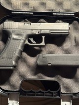 GLOCK G17 GEN 4 9MM LUGER (9x19 PARA) - 1 of 3