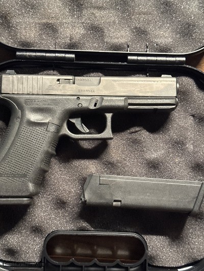 GLOCK G17 GEN 4 9MM LUGER (9x19 PARA)