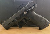 BERETTA APX 9MM LUGER (9x19 PARA) - 1 of 3