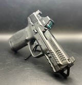 M&P9 M2.0 COMPACT LIMITED EDITION TENNESSEE LOGO 9MM LUGER (9X19 PARA) - 3 of 3