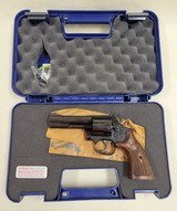 SMITH & WESSON 586 CLASSIC .357 MAG - 1 of 3