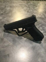 GLOCK glock 17 gen 4 9MM LUGER (9x19 PARA) - 2 of 3