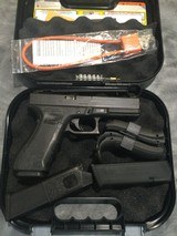 GLOCK glock 17 gen 4 9MM LUGER (9x19 PARA) - 1 of 3