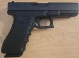 GLOCK G22 .40 S&W - 2 of 3
