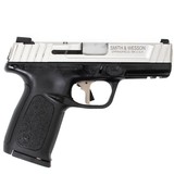 SMITH & WESSON SD40 VE .40 S&W - 2 of 3