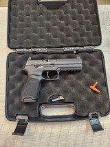 SIG SAUER P320 FULL SIZE (2024) 9MM LUGER (9X19 PARA) - 1 of 1
